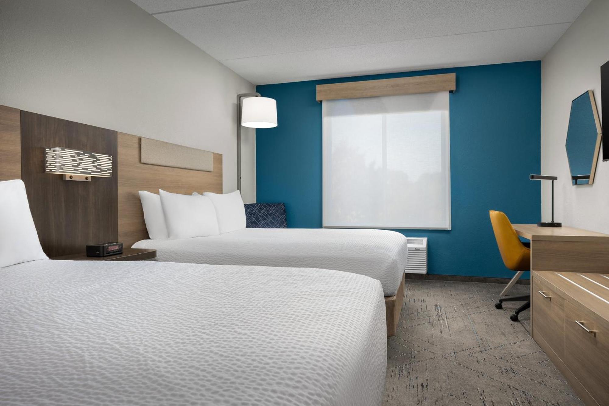 Holiday Inn Express Hotel & Suites Greensboro - Airport Area By Ihg Exteriér fotografie
