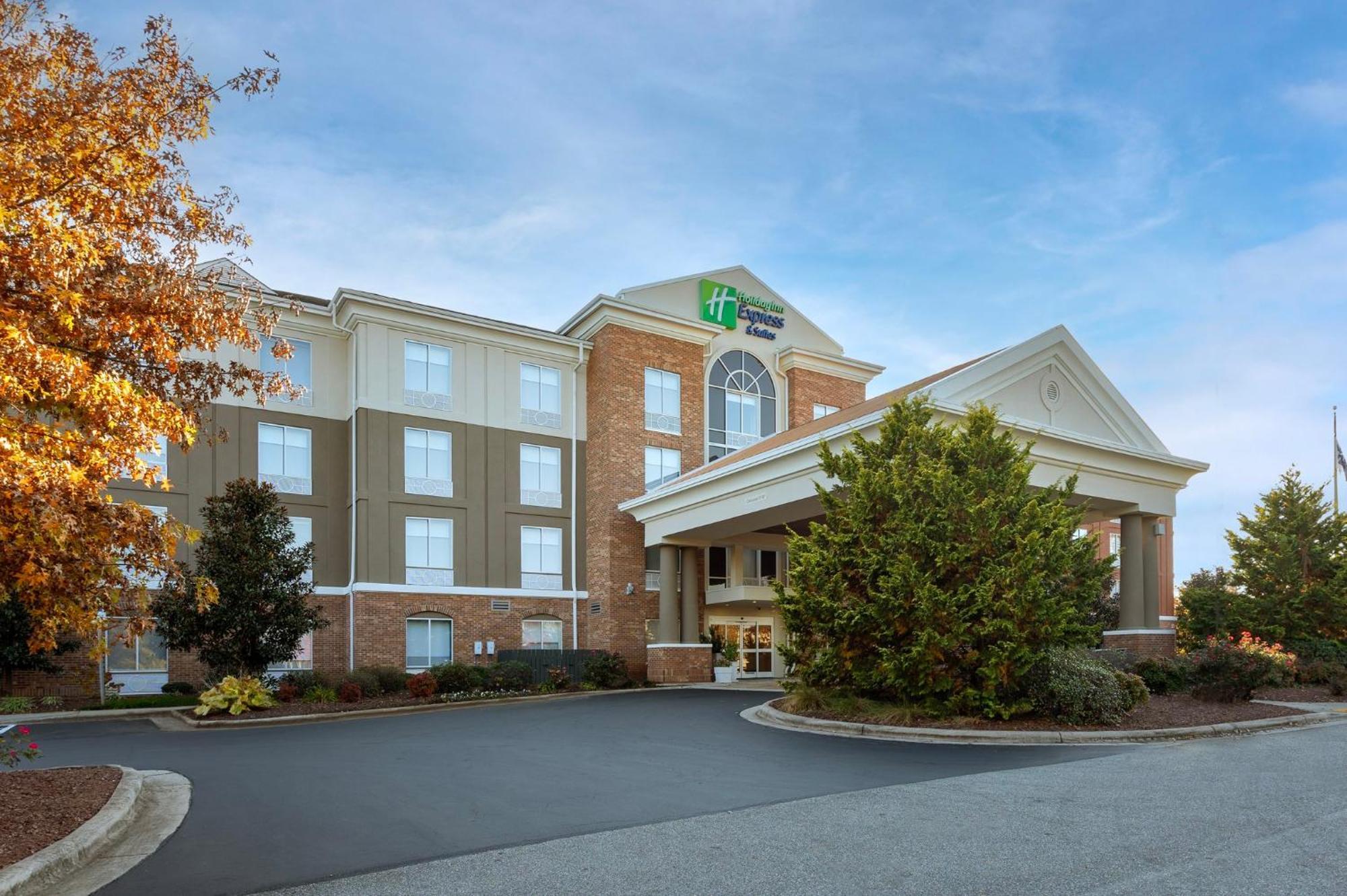 Holiday Inn Express Hotel & Suites Greensboro - Airport Area By Ihg Exteriér fotografie