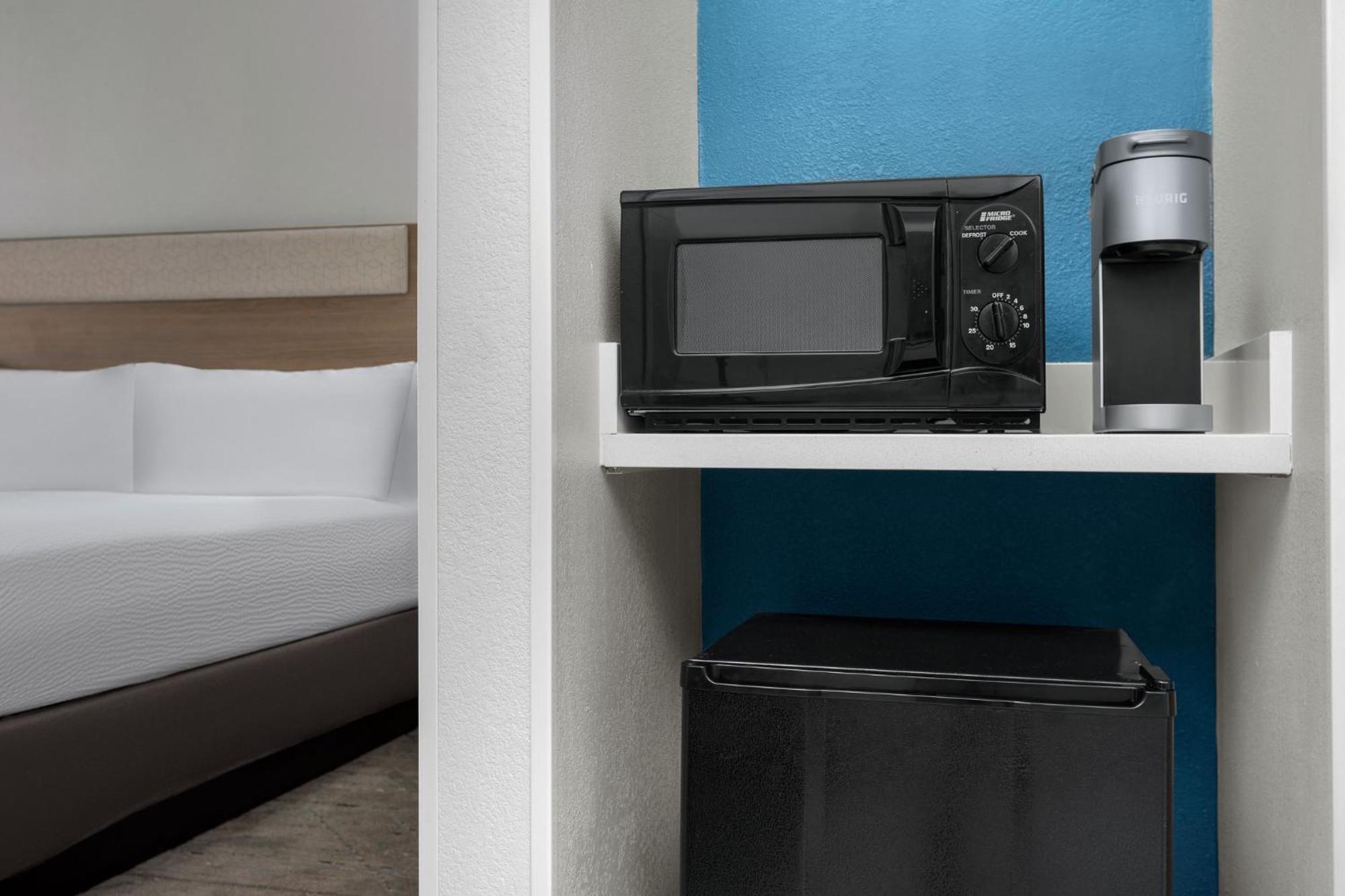Holiday Inn Express Hotel & Suites Greensboro - Airport Area By Ihg Exteriér fotografie
