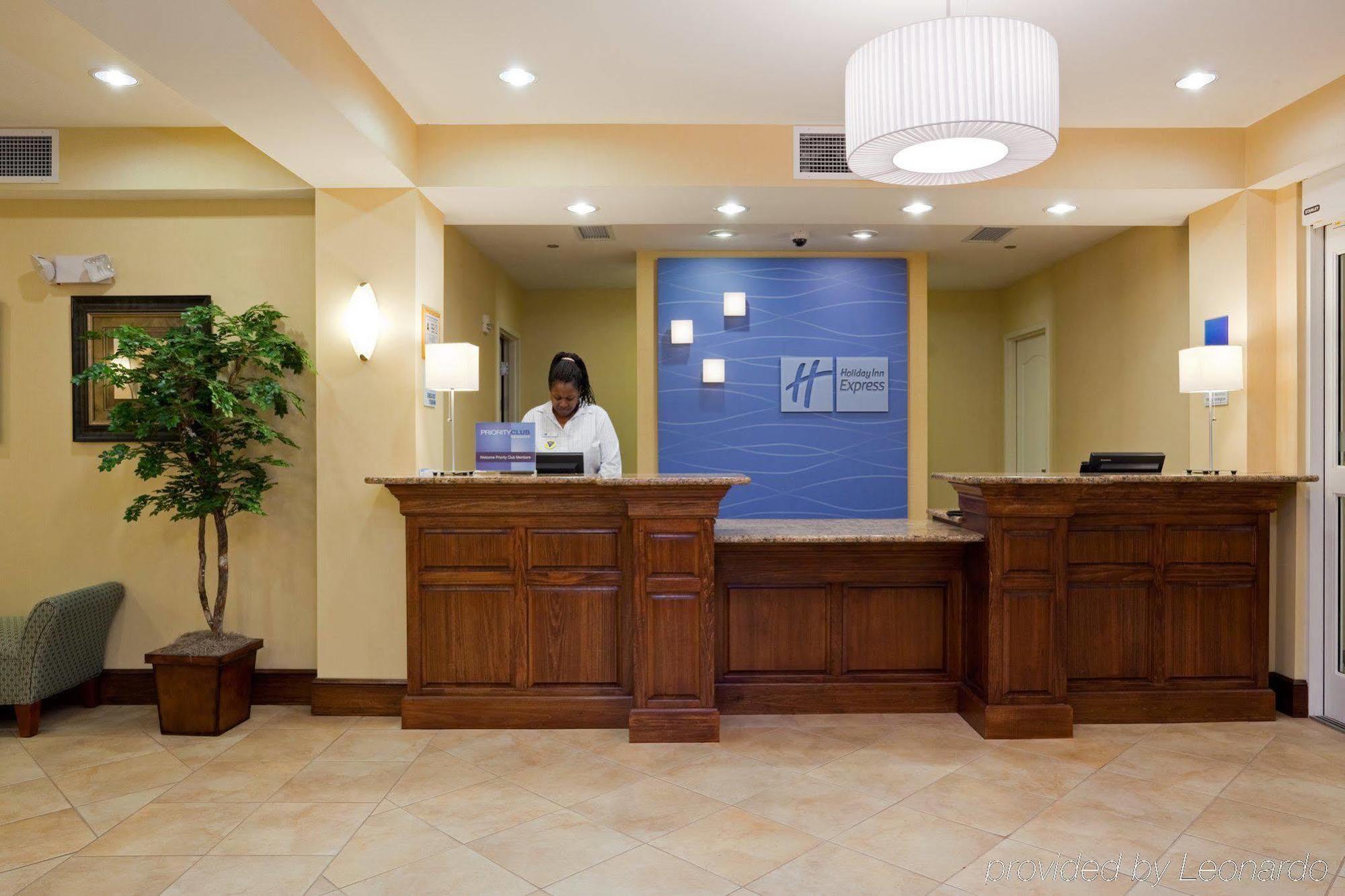 Holiday Inn Express Hotel & Suites Greensboro - Airport Area By Ihg Exteriér fotografie