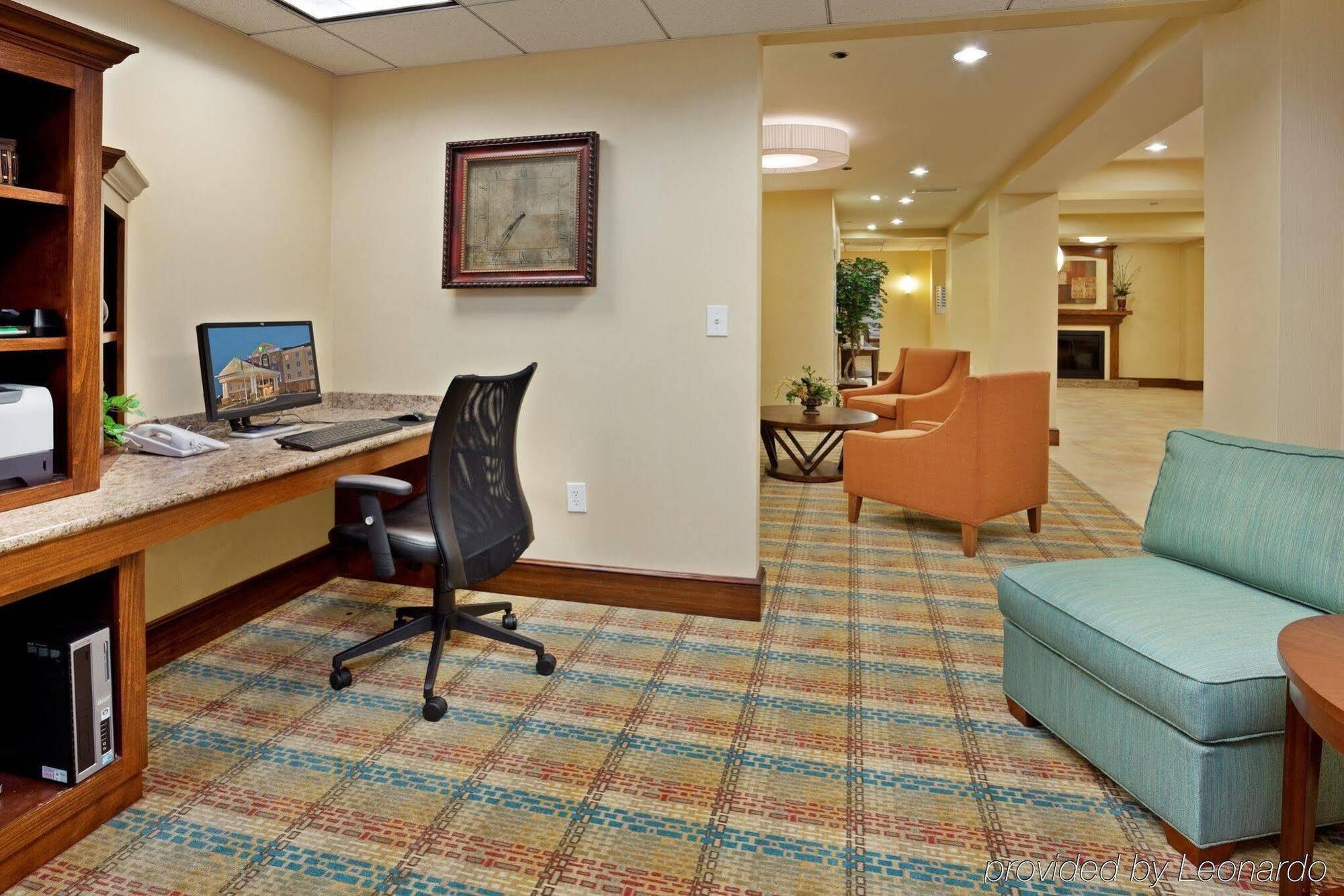 Holiday Inn Express Hotel & Suites Greensboro - Airport Area By Ihg Exteriér fotografie